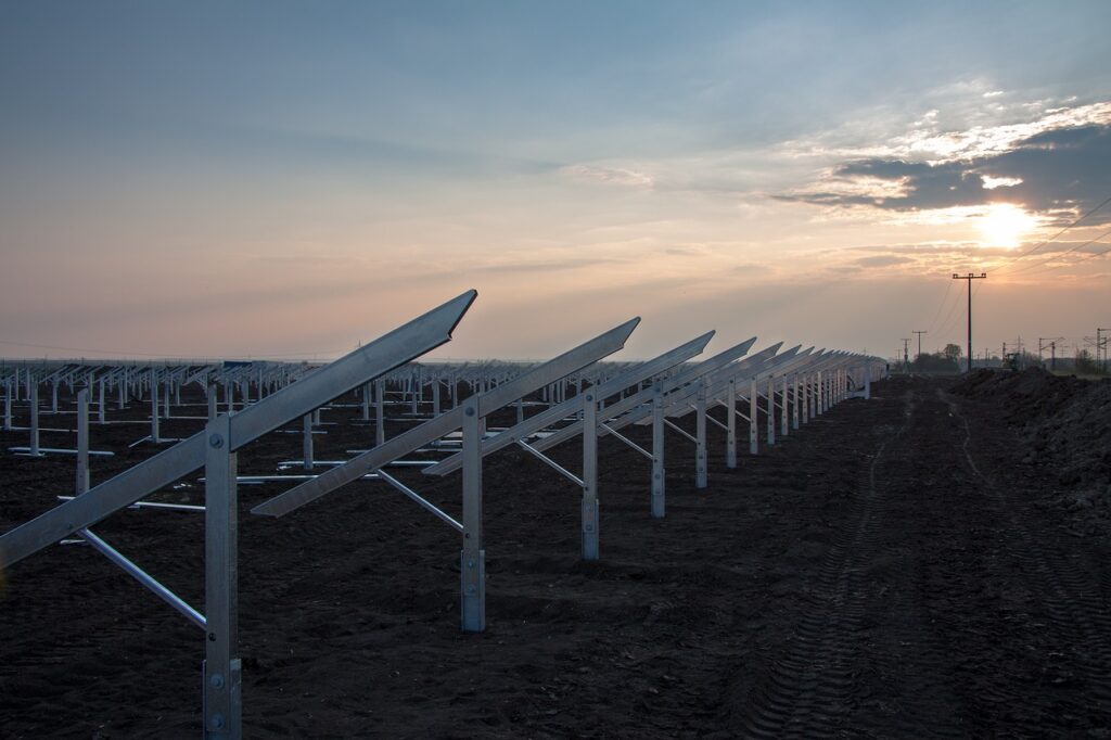 solar field, solar photovoltaic, electricity-191683.jpg